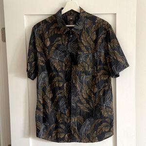 H&M short sleeve floral shirt